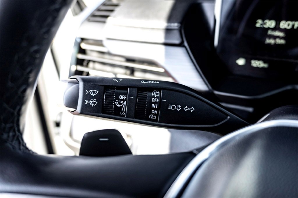 Used 2025 GMC Acadia Elevation image 19