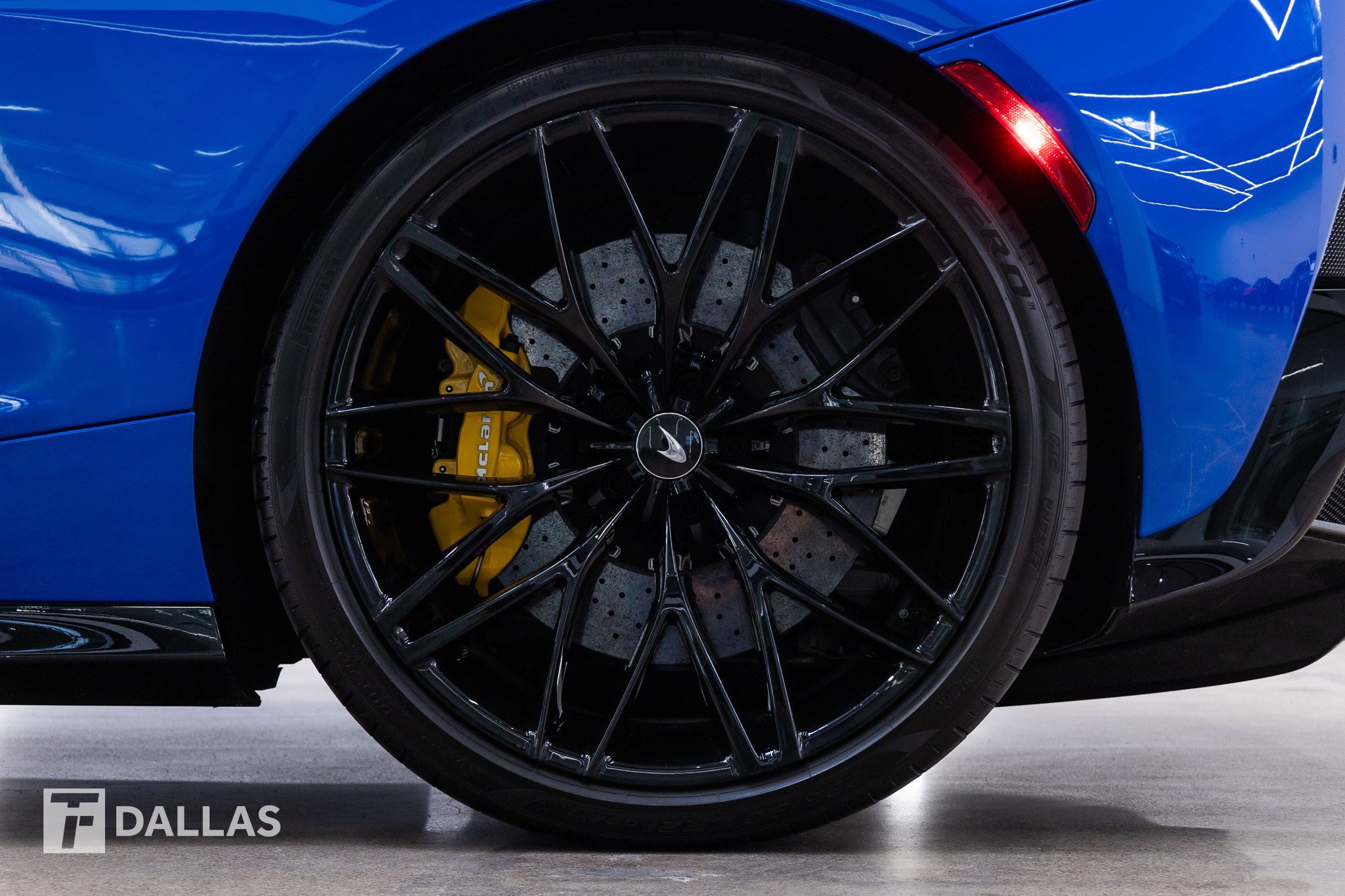 Used 2023 McLaren GT RWD image 7