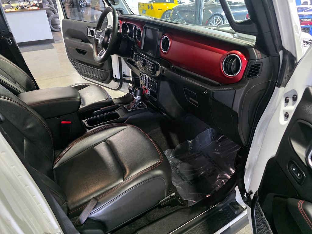 Used 2023 Jeep Gladiator Rubicon w/ LED Lighting Group AWD/4WD image 17