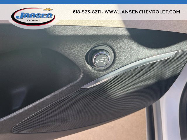 Used 2024 Buick Enclave Essence w/ Experience Buick Package FWD image 17