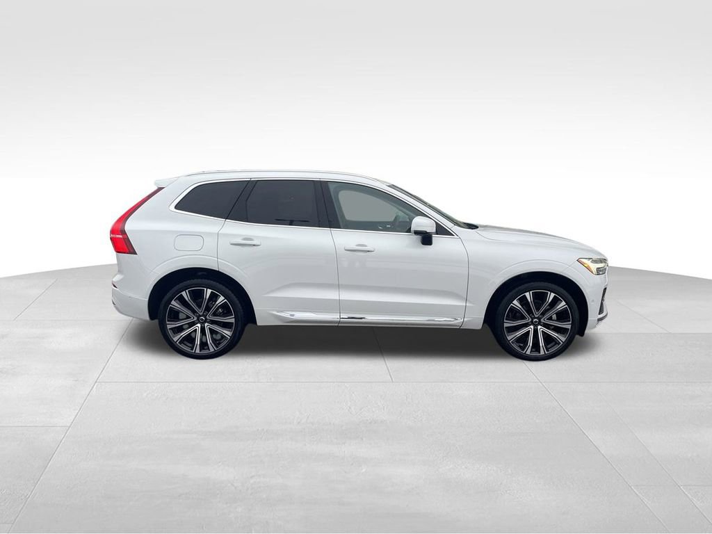 Certified 2023 Volvo XC60 B5 Ultimate image 9