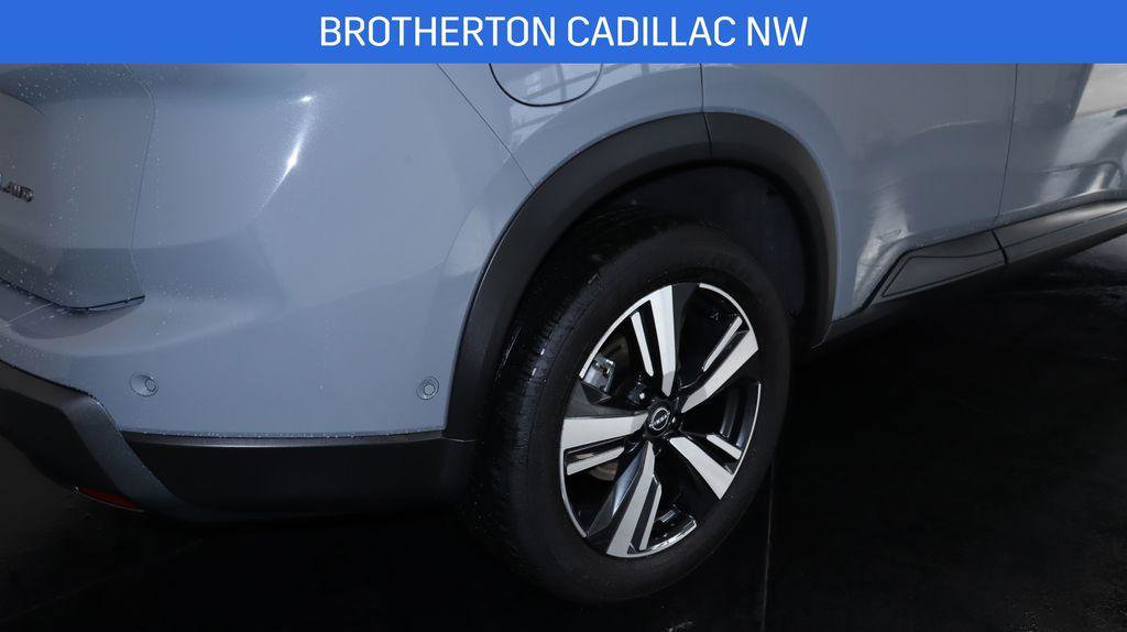 Used 2025 Nissan Rogue SL w/ SL Premium Package image 15