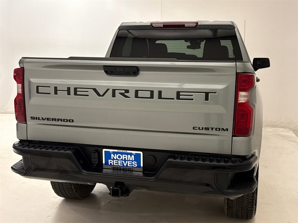 Used 2025 Chevrolet Silverado 1500 Custom Trail Boss w/ LPO, Dark Essentials Package image 9