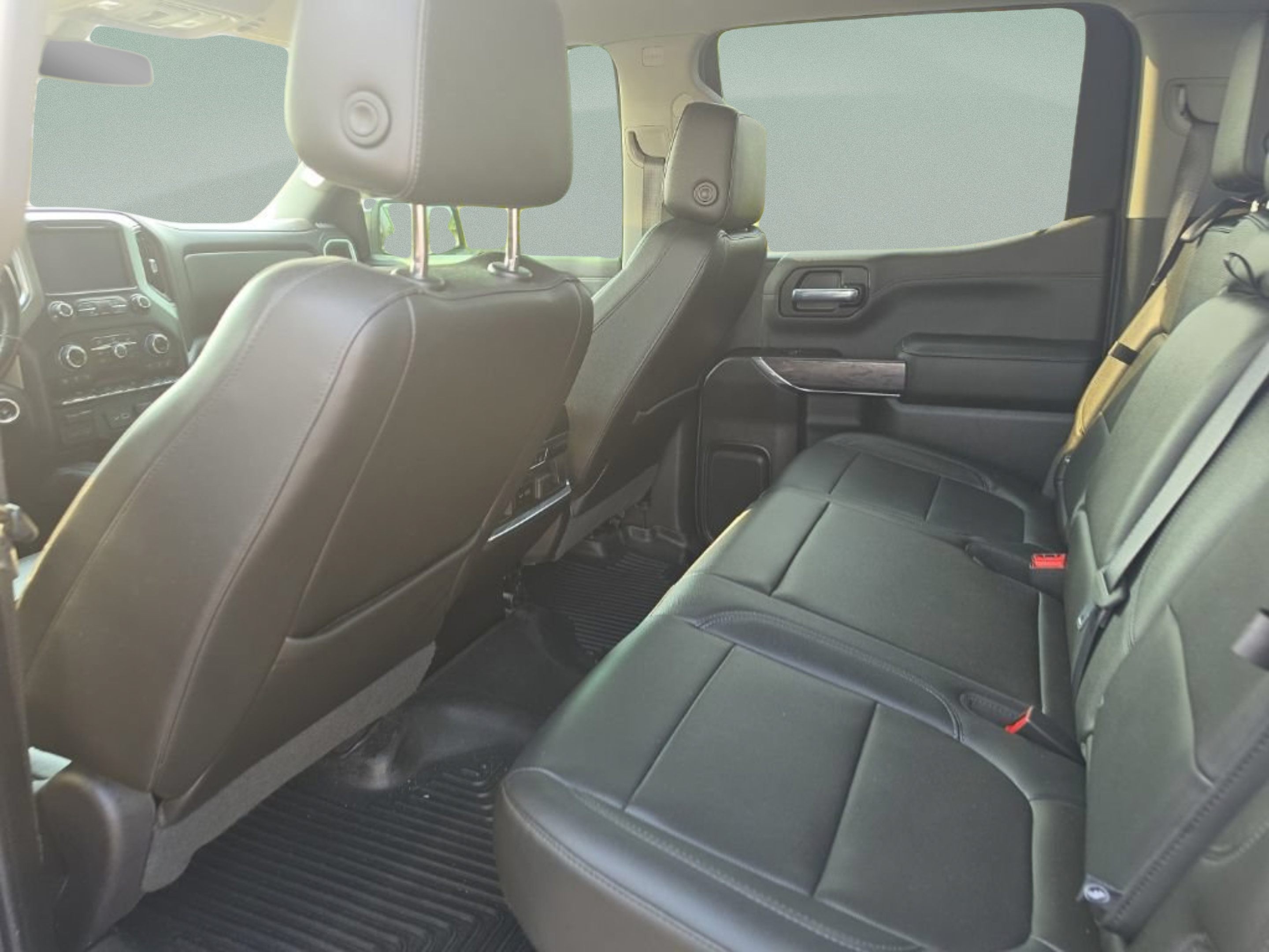 Used 2019 Chevrolet Silverado 1500 LTZ w/ LTZ Plus Package AWD/4WD image 19