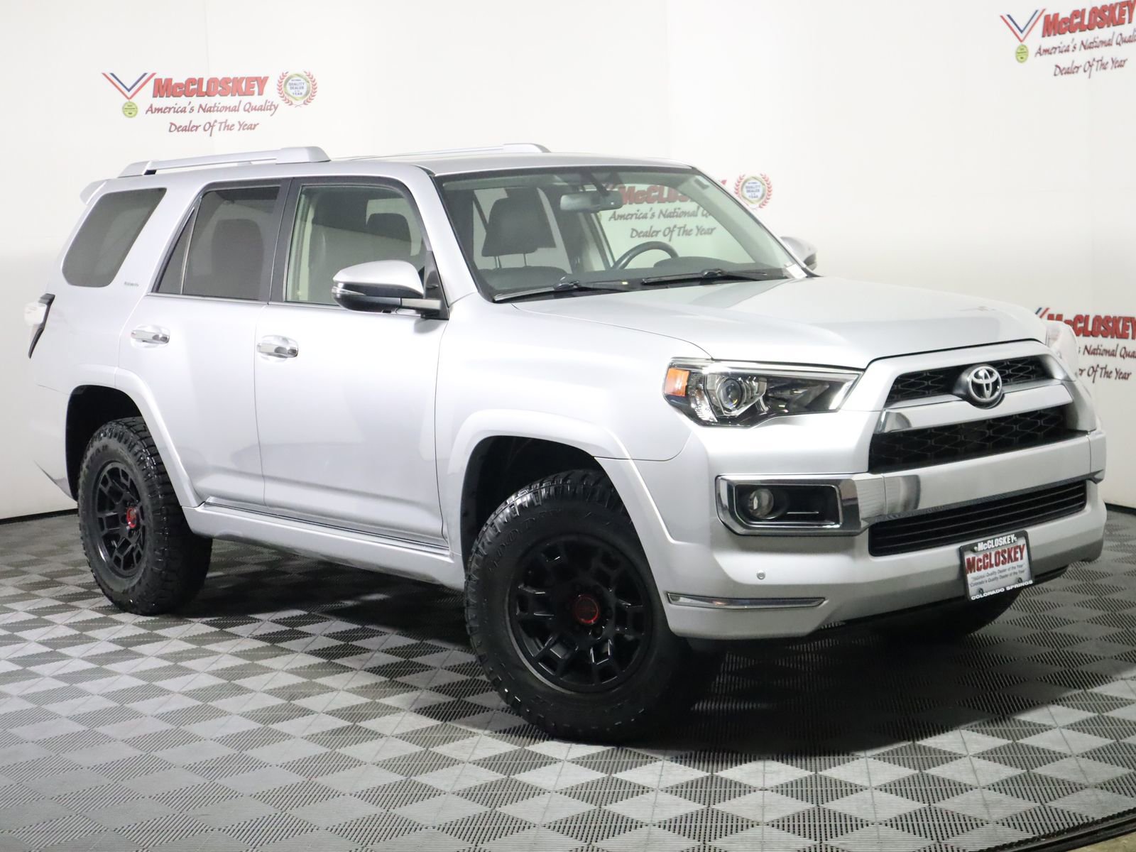 Used 2016 Toyota 4Runner Limited AWD/4WD image 2