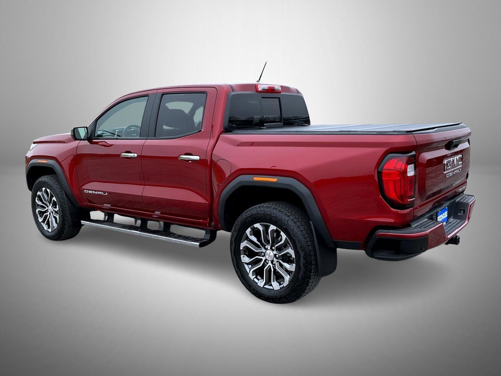 Certified 2024 GMC Canyon Denali image 7