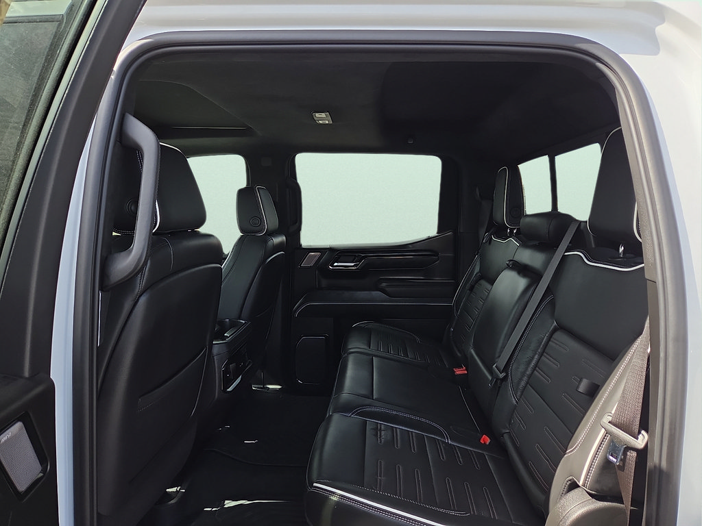 Used 2023 GMC Sierra 1500 AT4X w/ AT4X AEV Edition AWD/4WD image 11