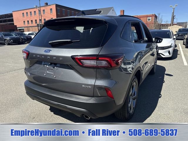 Used 2025 Ford Escape ST-Line Select AWD/4WD image 8