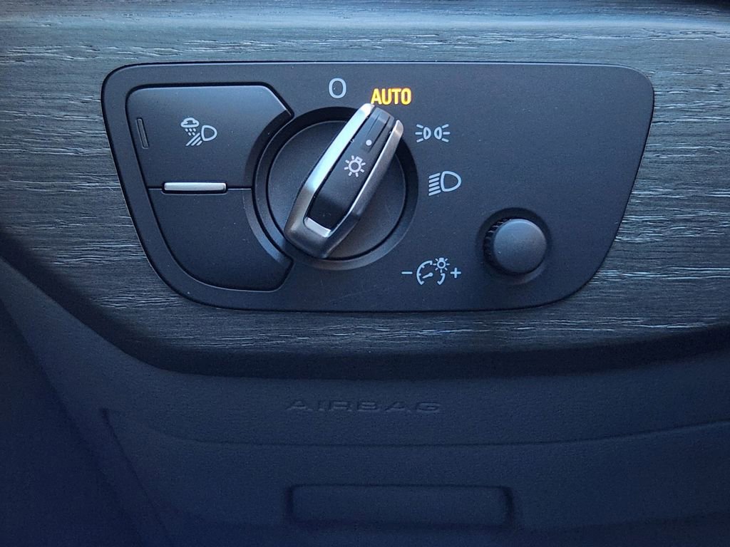 Used 2019 Audi A4 2.0T Premium Plus w/ Premium Plus Package image 22