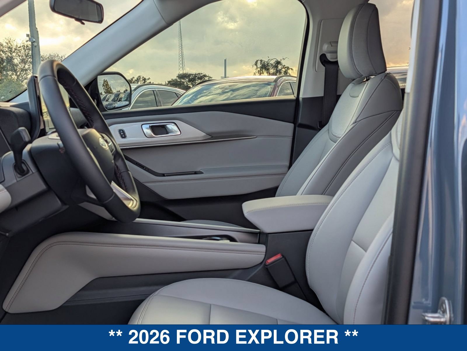 New 2026 Ford Explorer Active w/ Active Comfort Package RWD image 23