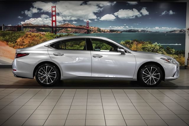 Certified 2025 Lexus ES 350 w/ Premium Package FWD image 5