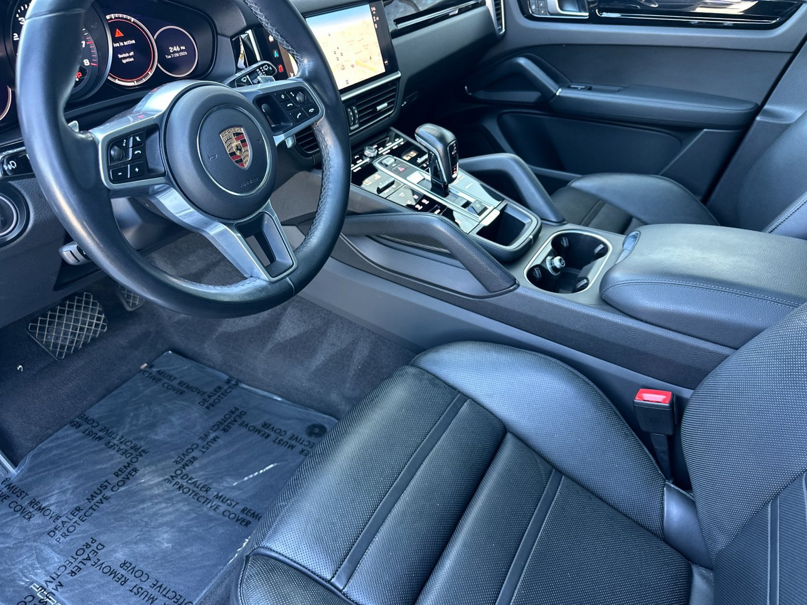 Used 2023 Porsche Cayenne AWD/4WD image 5