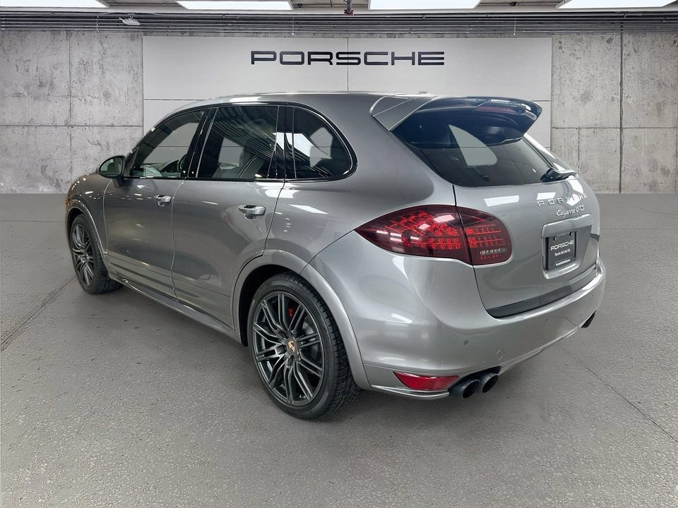 Used 2014 Porsche Cayenne GTS AWD/4WD image 3