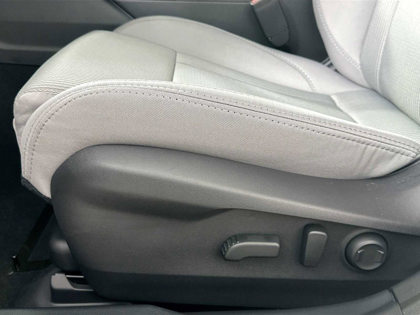 Certified 2025 Subaru Legacy Premium w/ Popular Package #1A image 17