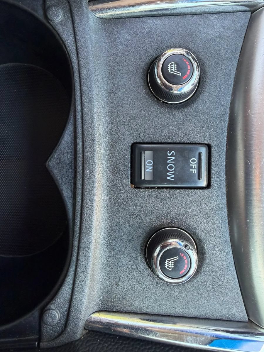 Used 2015 INFINITI Q40 AWD image 14