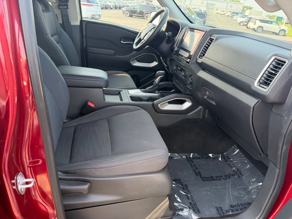 Used 2024 Nissan Frontier SV w/ SV Convenience Package RWD image 31
