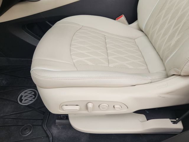 Used 2023 Buick Enclave Avenir w/ Trailering Package, 5000 lbs. image 26