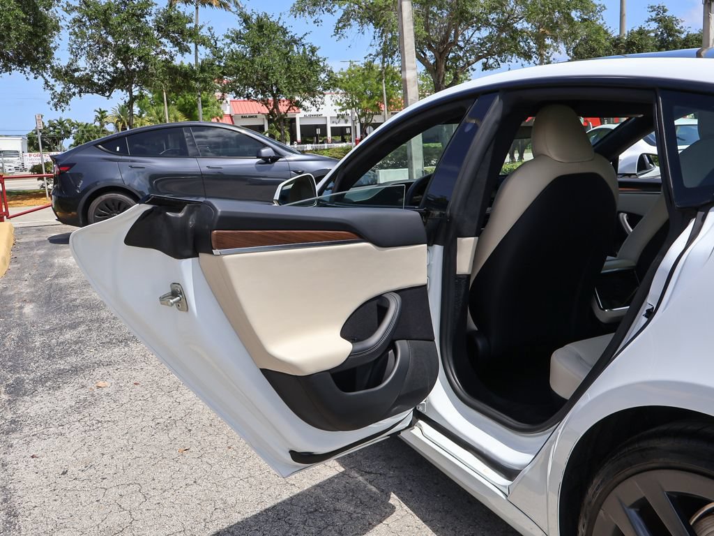 Used 2023 Tesla Model S Standard Range AWD/4WD image 27