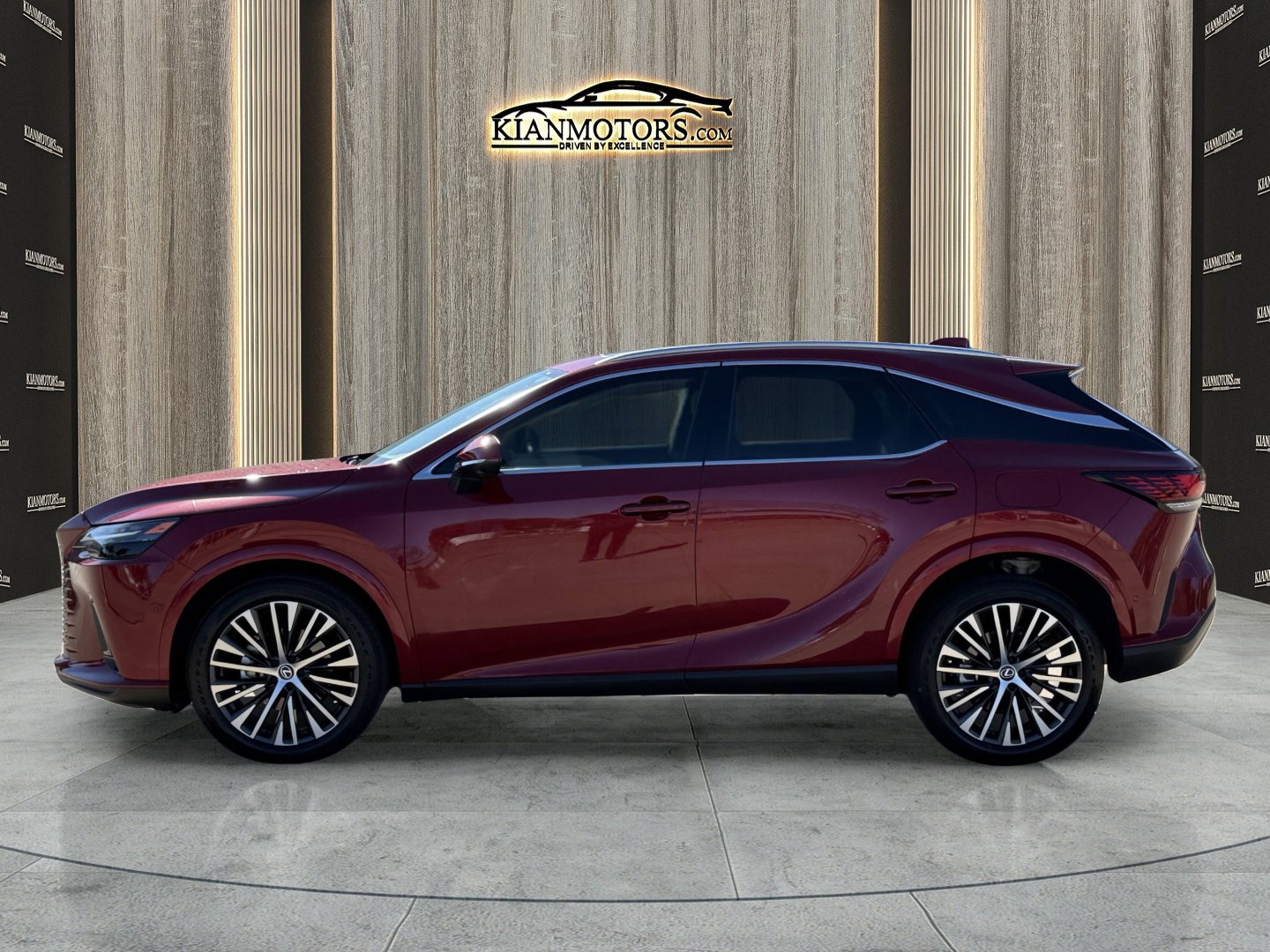 Used 2025 Lexus RX 350 Premium Plus w/ Convenience Package image 4