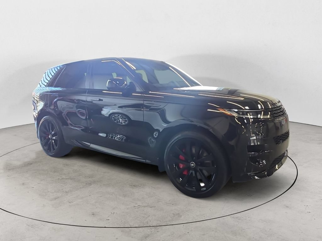 Used 2025 Land Rover Range Rover Sport Dynamic SE AWD/4WD image 3