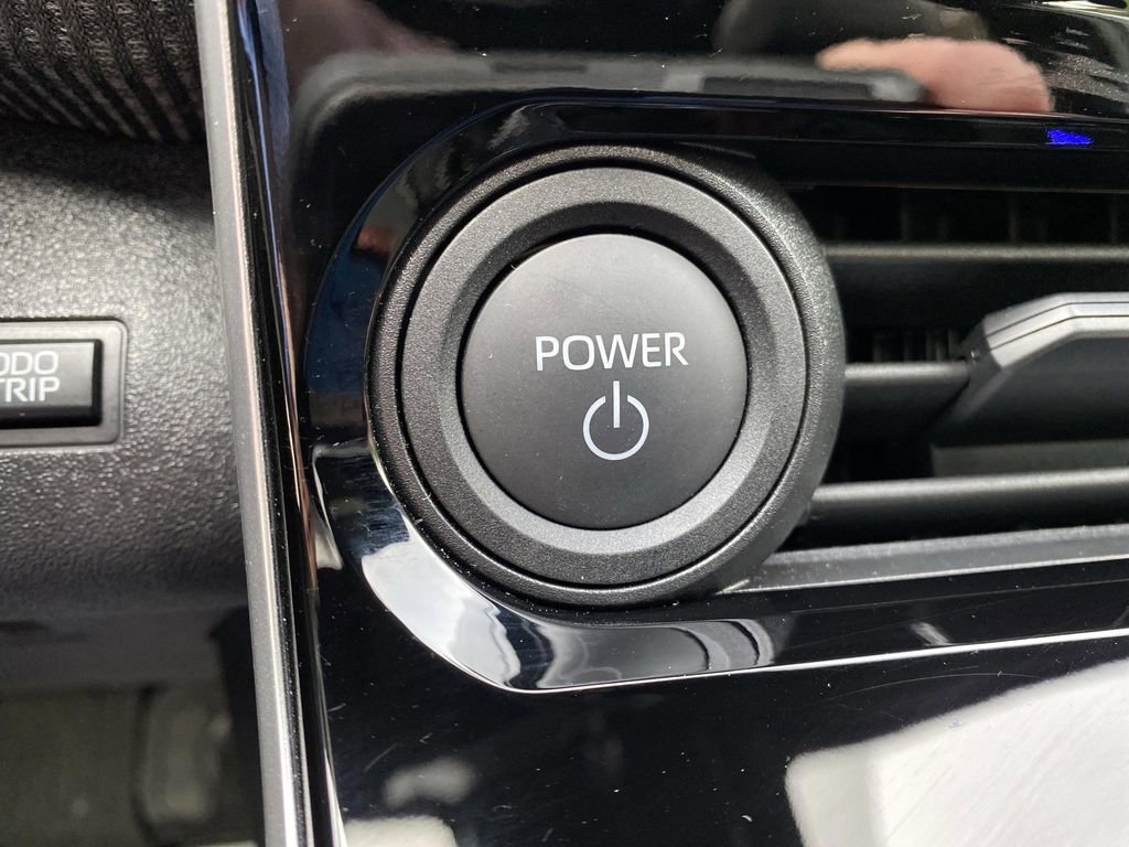 Used 2024 Toyota bZ4X XLE image 35