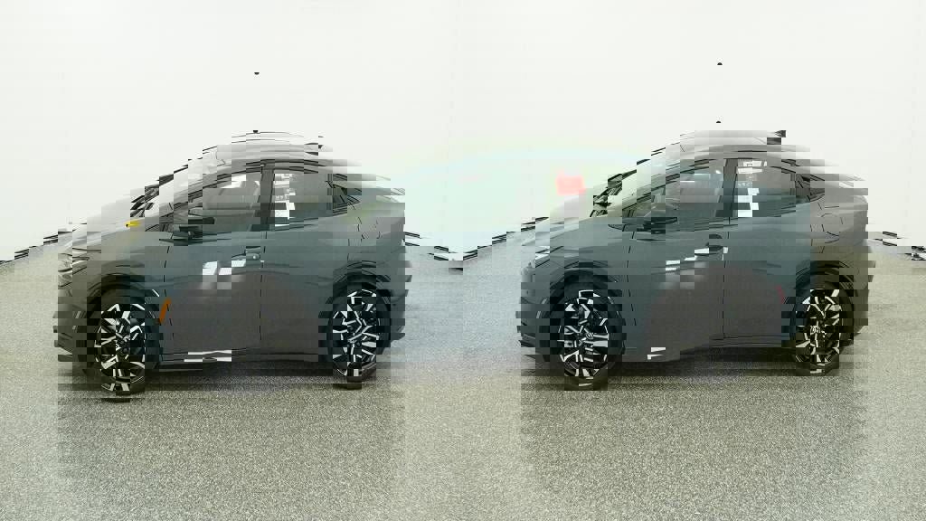 New 2026 Toyota Prius Plug-In Hybrid image 3