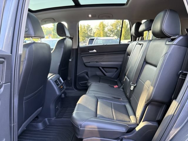 Used 2022 Volkswagen Atlas SEL AWD/4WD image 11