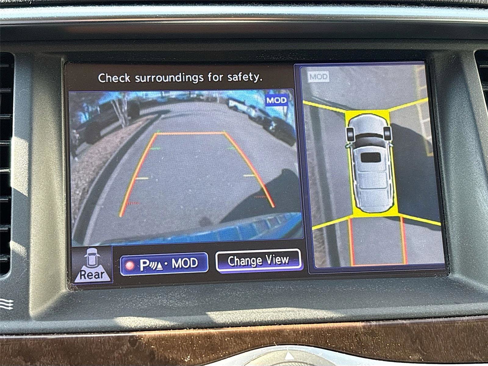 Used 2016 INFINITI QX80 Luxe w/ 22" Wheel Package image 14