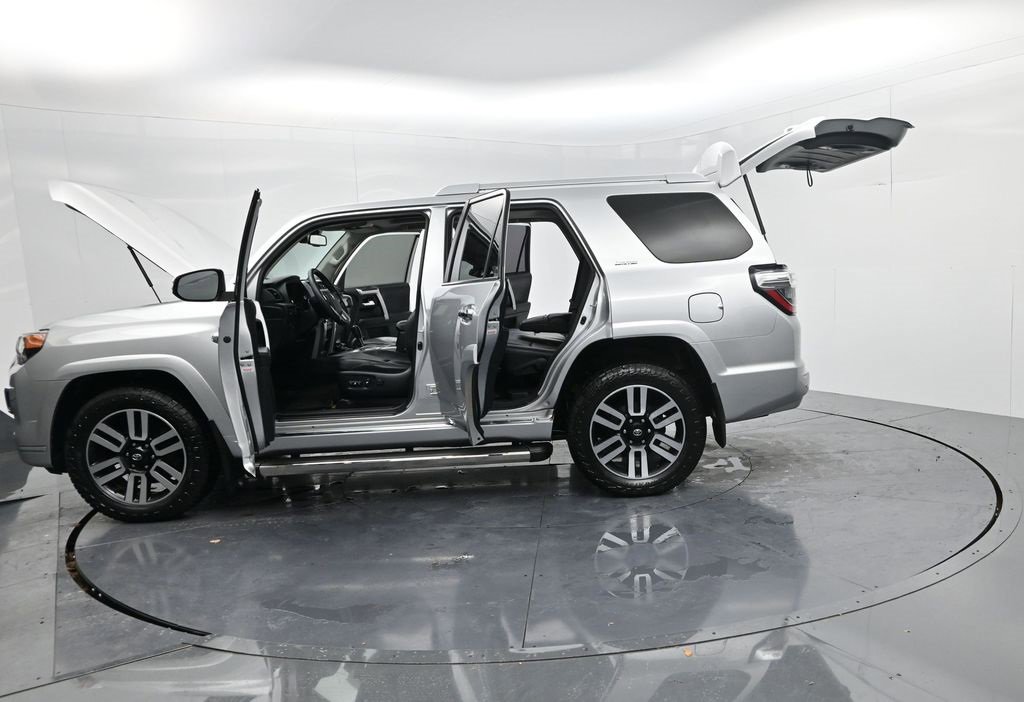 Used 2022 Toyota 4Runner Limited image 76