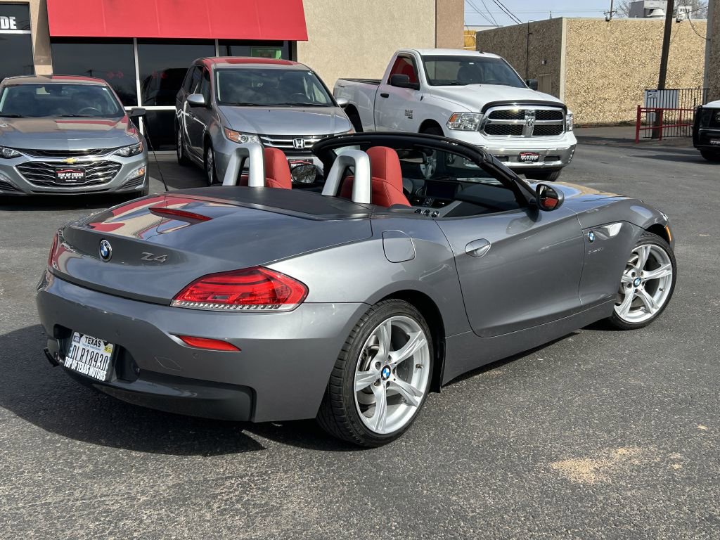 Used 2011 BMW Z4 sDrive30i w/ M Sport Pkg image 12