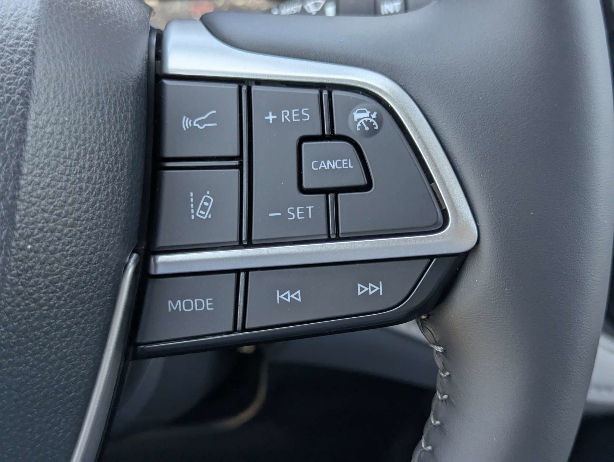 New 2026 Toyota Highlander Platinum AWD/4WD image 26