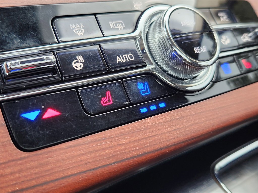 Used 2021 Lincoln Aviator Reserve w/ Equipment Group 210A image 26