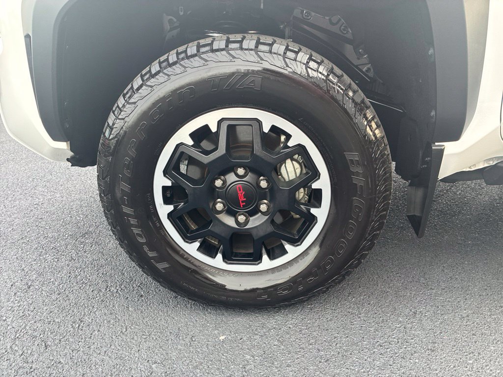 Used 2024 Toyota Tacoma TRD Off-Road AWD/4WD image 11