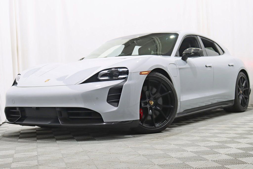 Used 2024 Porsche Taycan GTS image 7
