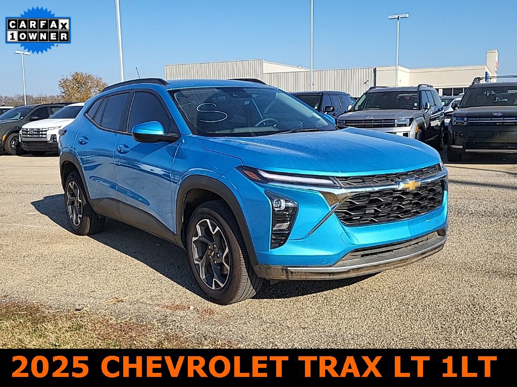 Used 2025 Chevrolet Trax LT