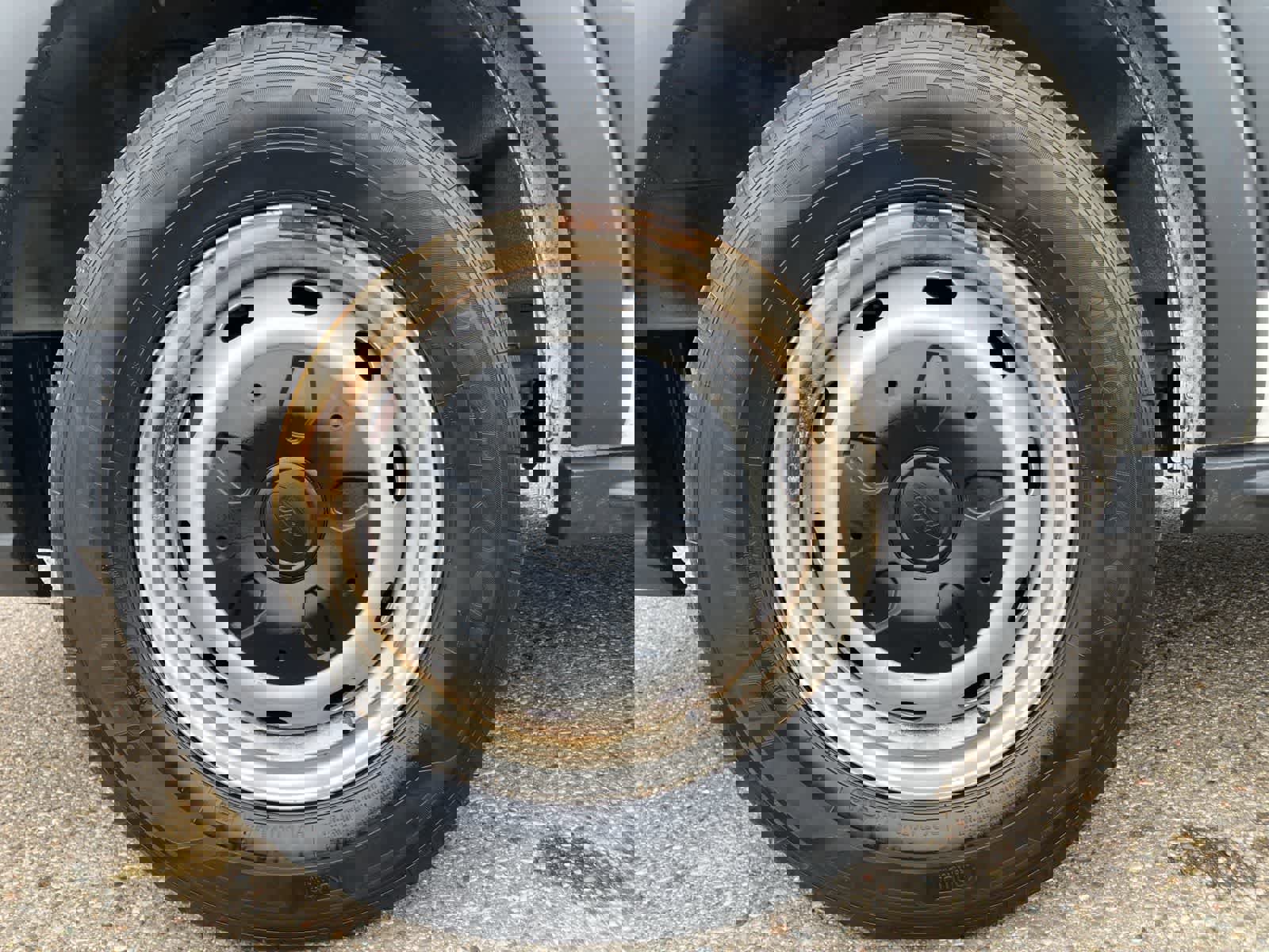 Used 2017 Ford Transit 150 130 Medium Roof image 9