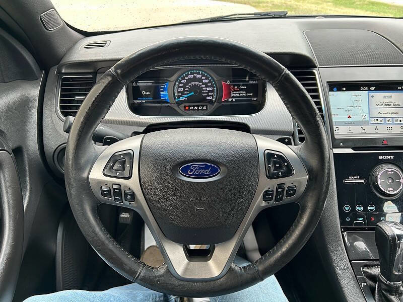 Used 2018 Ford Taurus SHO AWD/4WD image 25