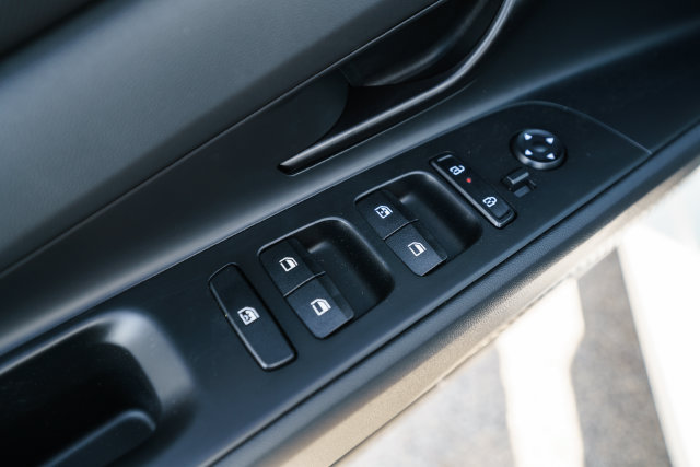 New 2026 Hyundai Elantra Sport FWD image 18