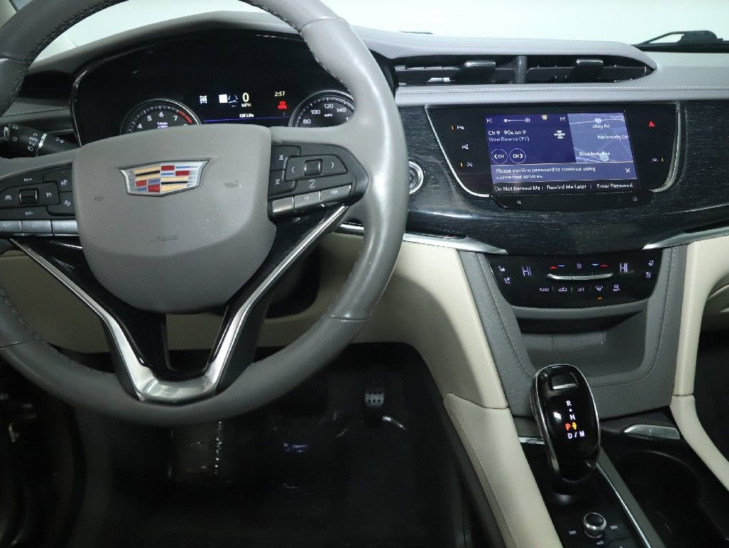 Used 2023 Cadillac XT6 Premium Luxury w/ Technology Package image 28