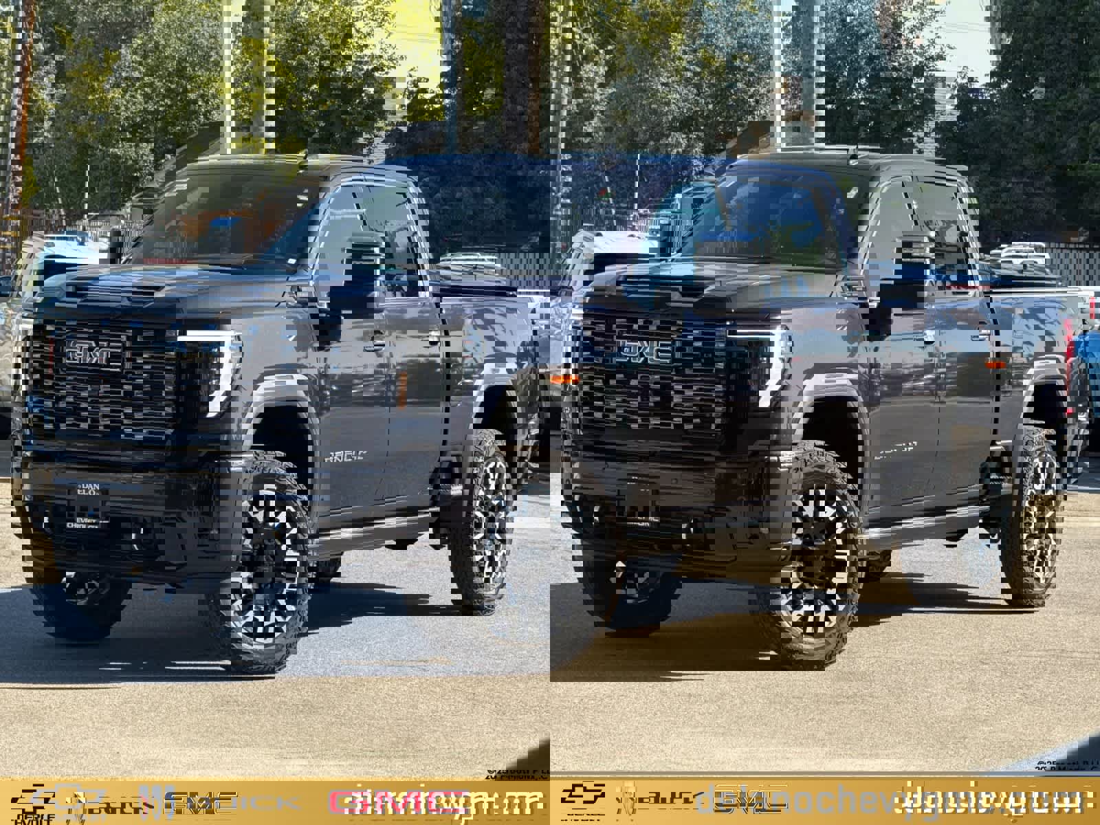 New 2025 GMC Sierra 2500 Denali Ultimate image 1