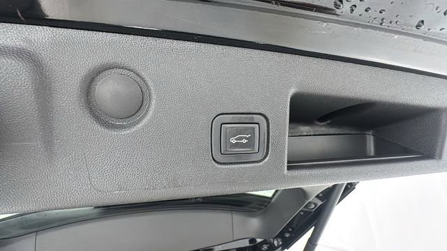 Used 2024 Chevrolet Equinox LT image 16