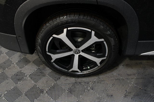 New 2026 Volkswagen Tiguan SE image 25