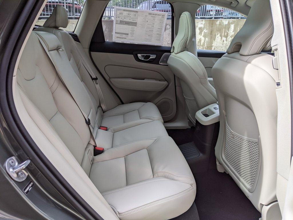 New 2026 Volvo XC60 T8 Ultra image 25