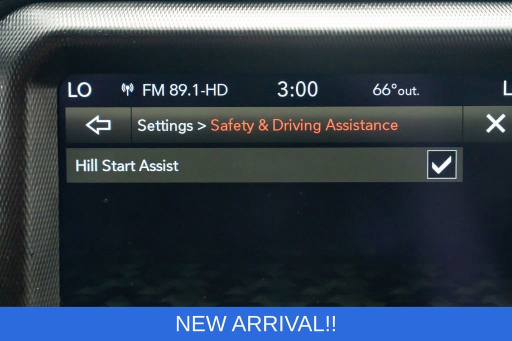 Used 2022 Jeep Wrangler Unlimited Rubicon w/ Steel Bumper Group image 18