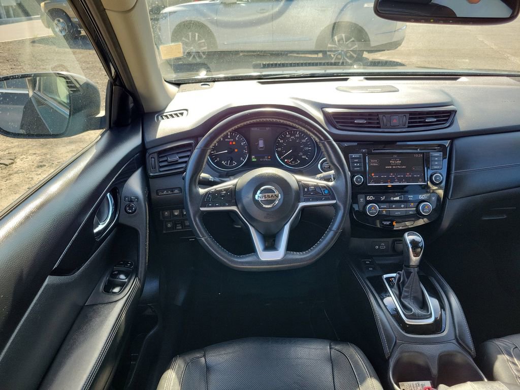 Used 2020 Nissan Rogue SL w/ Premium Package AWD/4WD image 29