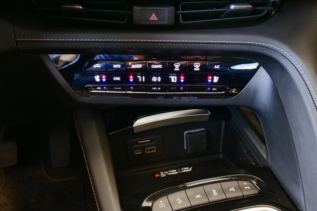 Used 2023 Buick Envision Avenir image 23