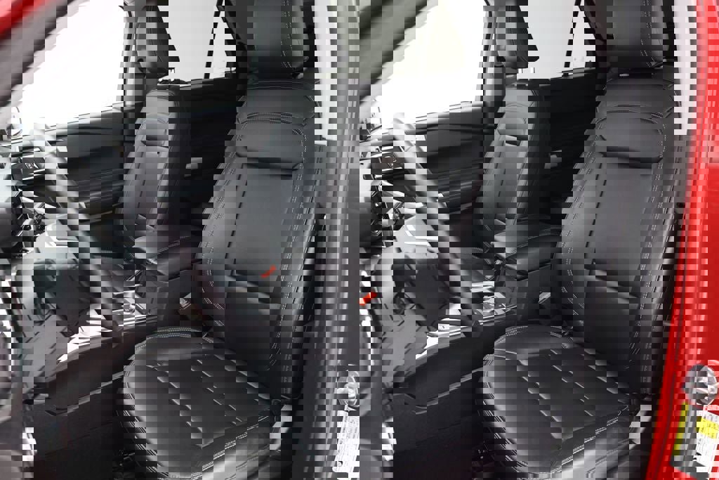 Used 2021 Ford Explorer XLT w/ Equipment Group 202A image 15