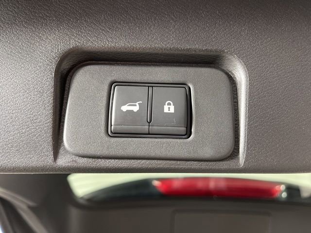 Used 2025 Nissan Rogue SL image 47