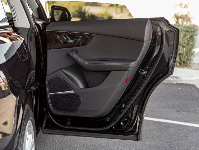 Certified 2023 Audi Q8 Premium Plus w/ Premium Plus Package AWD/4WD image 23