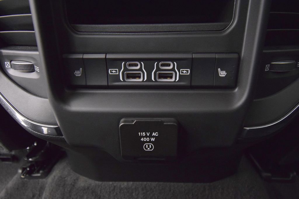 Used 2024 RAM 1500 Laramie AWD/4WD image 40